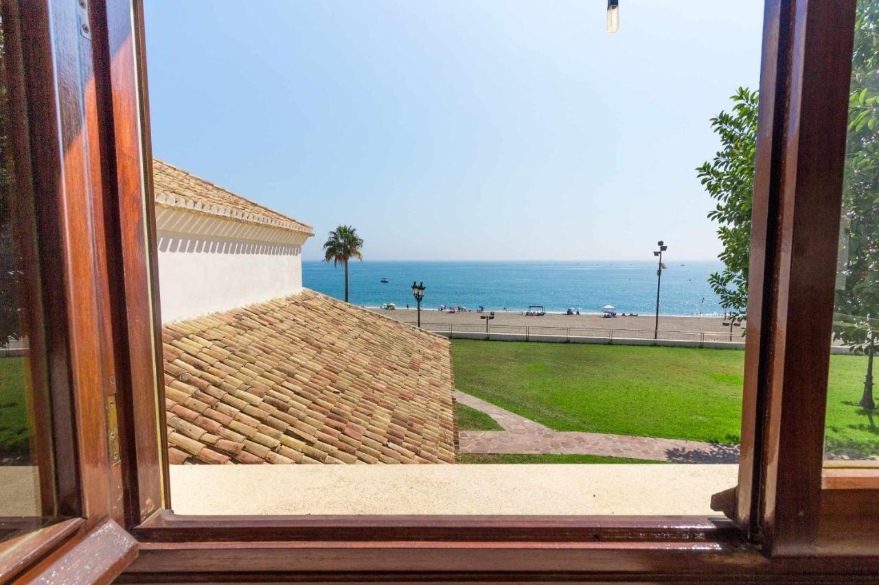 Castle Beach House Luxury Beachfront Villa Málaga Esterno foto