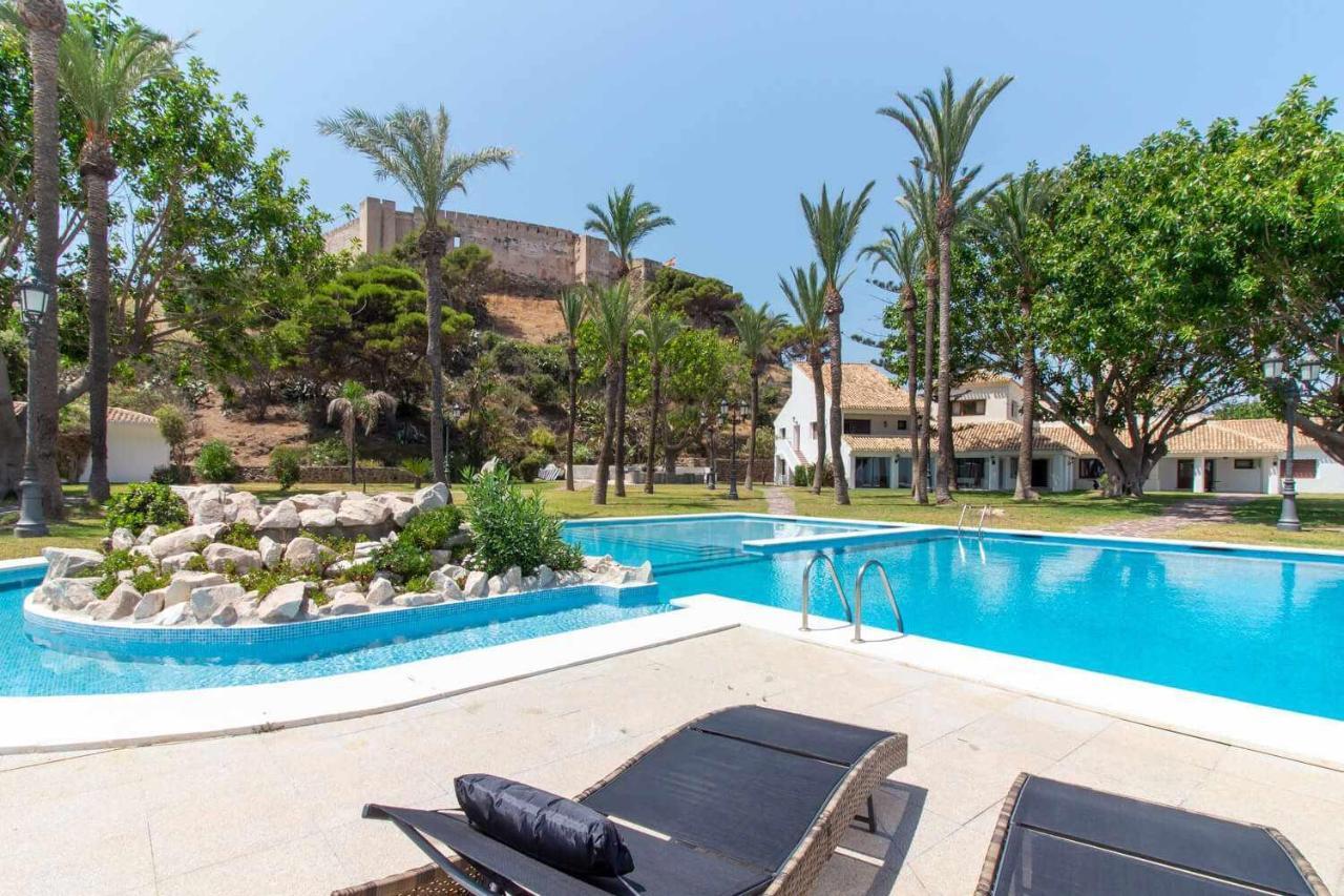 Castle Beach House Luxury Beachfront Villa Málaga Esterno foto