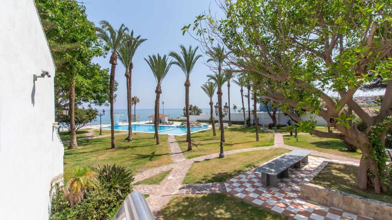 Castle Beach House Luxury Beachfront Villa Málaga Esterno foto